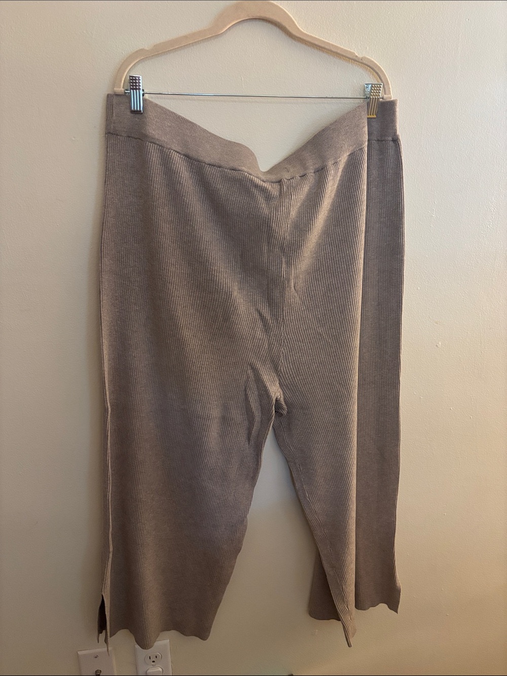 H&M Mama Knit Bottoms in Taupe XXL